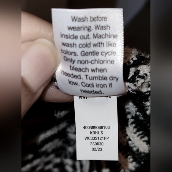 CROFT & BARROW Black and White Print Cardigan- NWOT - Picture 5 of 7